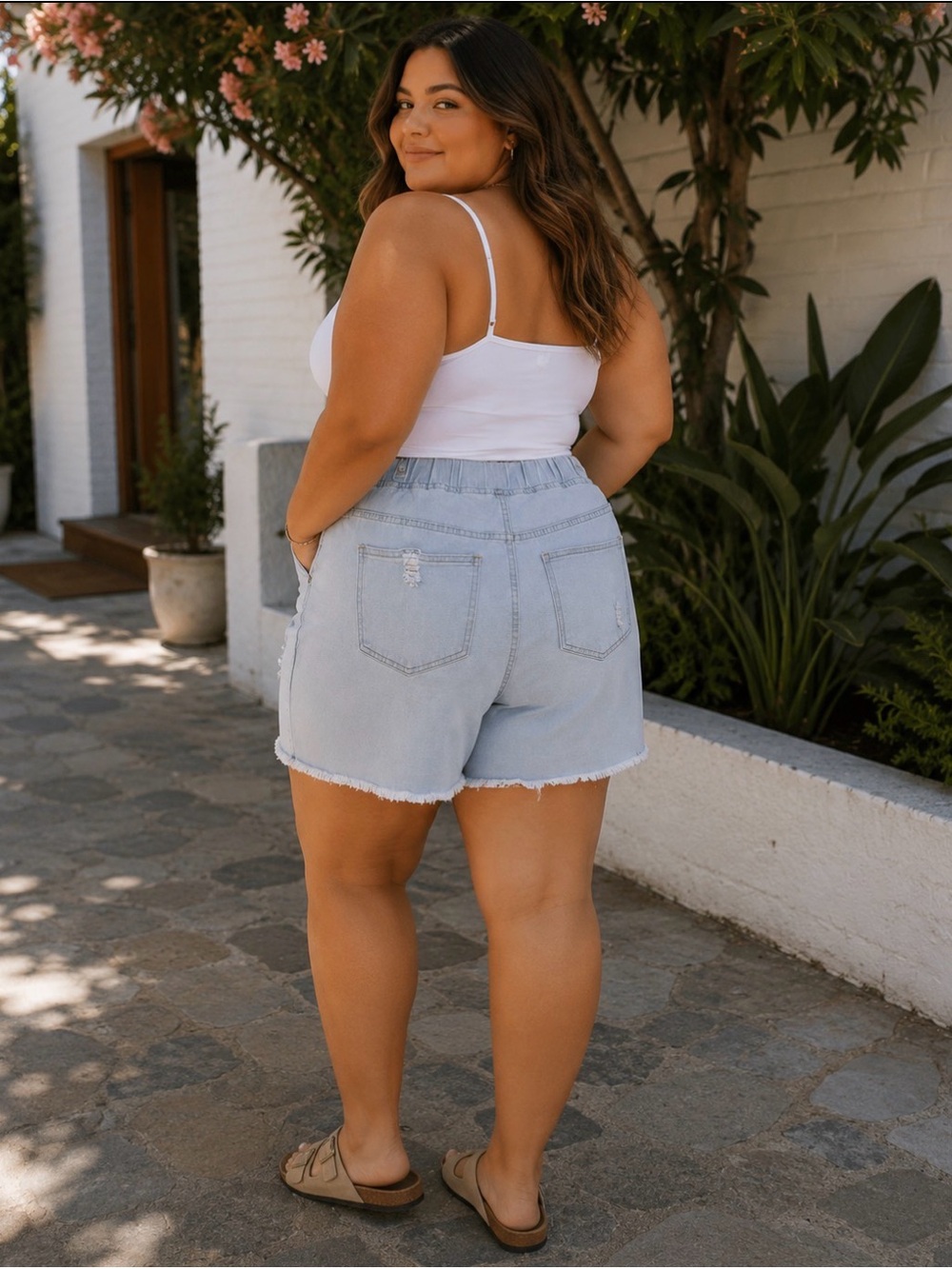 YMI dream women’s jean shorts - Picture 2 of 6
